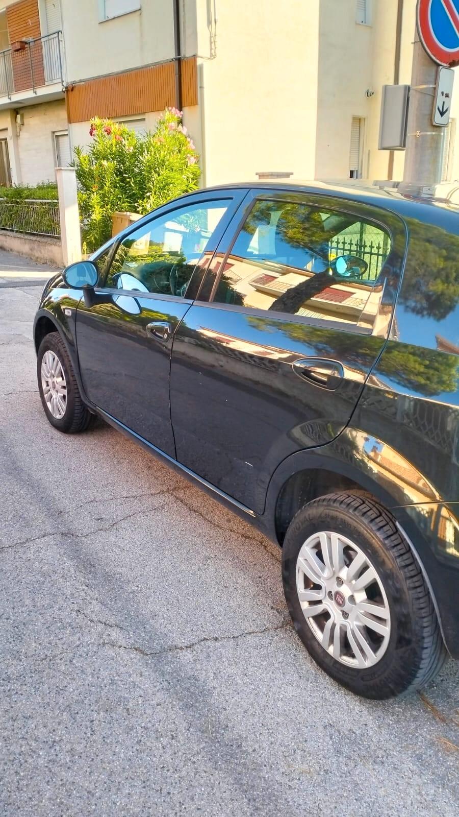 Fiat Punto 1.4 8V 5 porte Natural Power Street