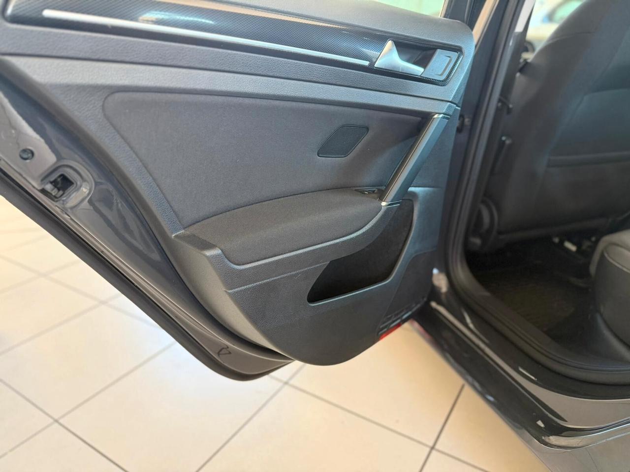 Volkswagen Golf 2.0 TDI 5p. Highline BlueMotion Technology