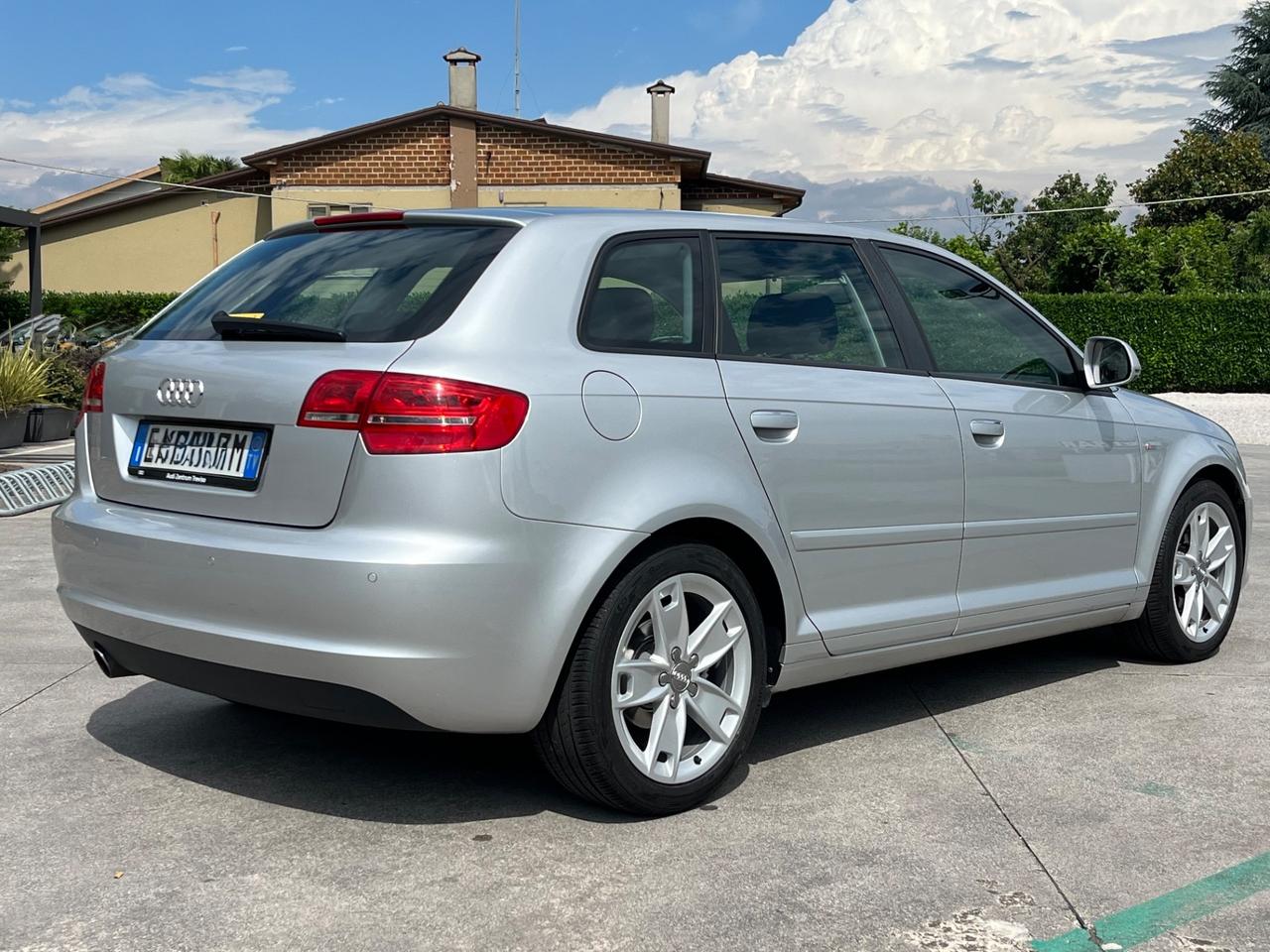 Audi A3 SPB 1.6 TDI 105 CV CR Attraction