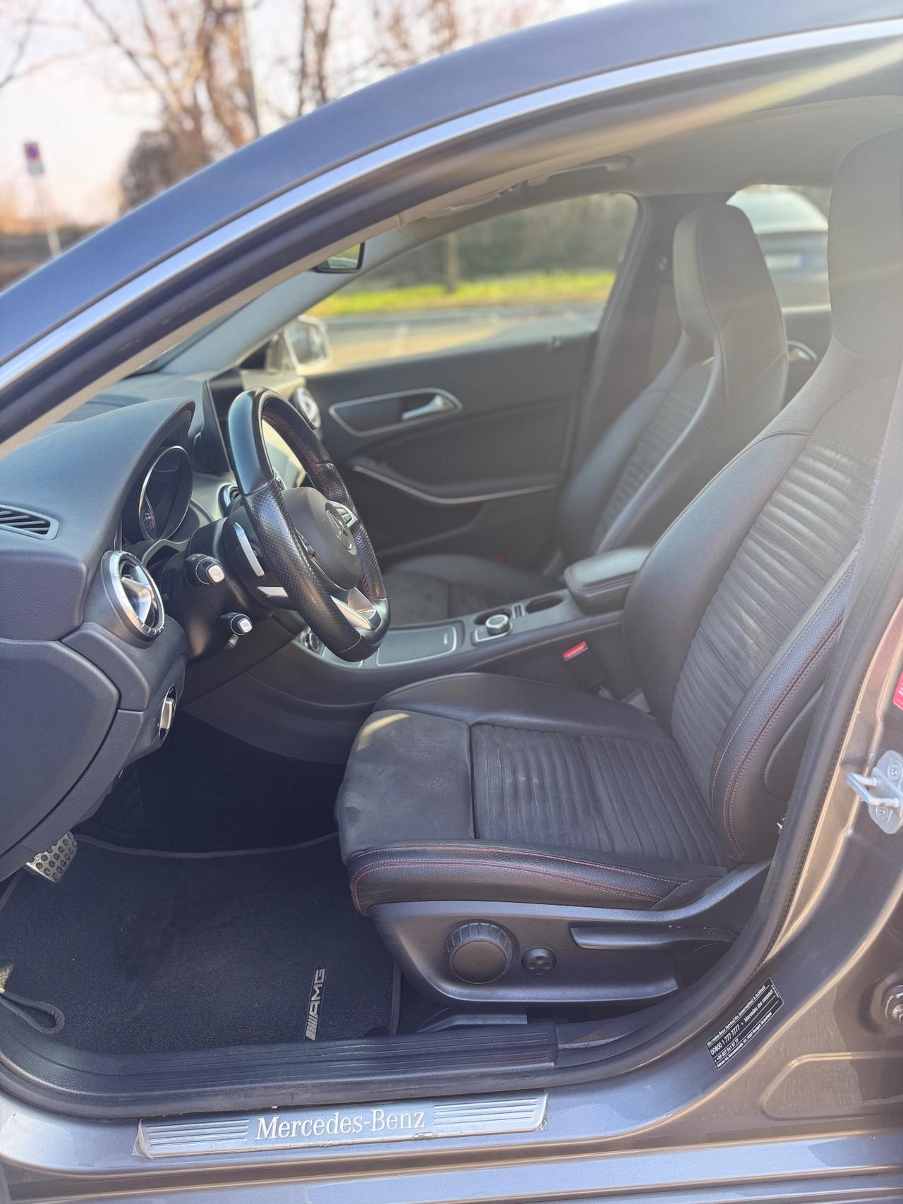 MERCEDES CLA 200d PREMIUM AMG 67.000 KM