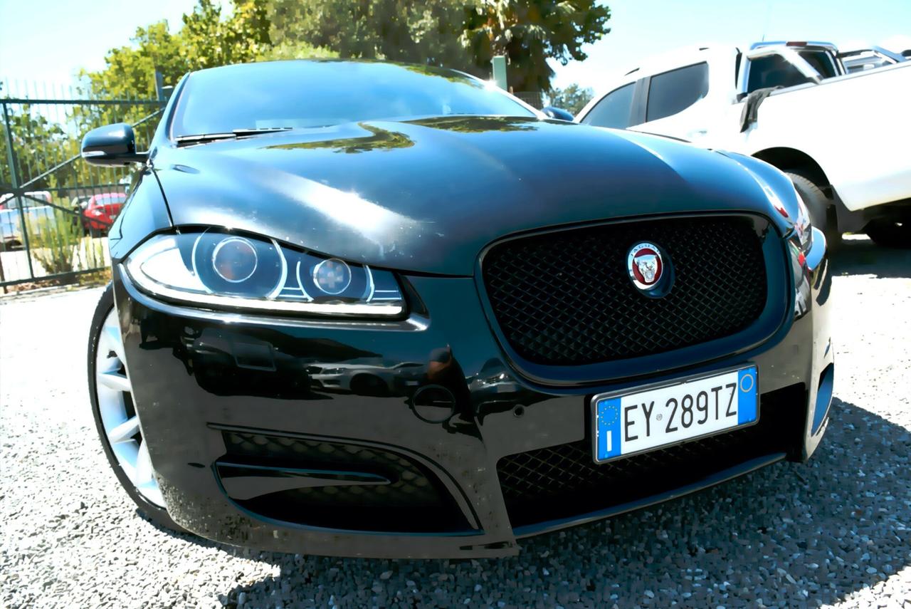 Jaguar XF BERLINA 2.2D 163CV AUTOM. R-SPORT-TETTO-PELLE-NAVI-SENSORI-CAM-CRUISE- IVA DETRAIBILE