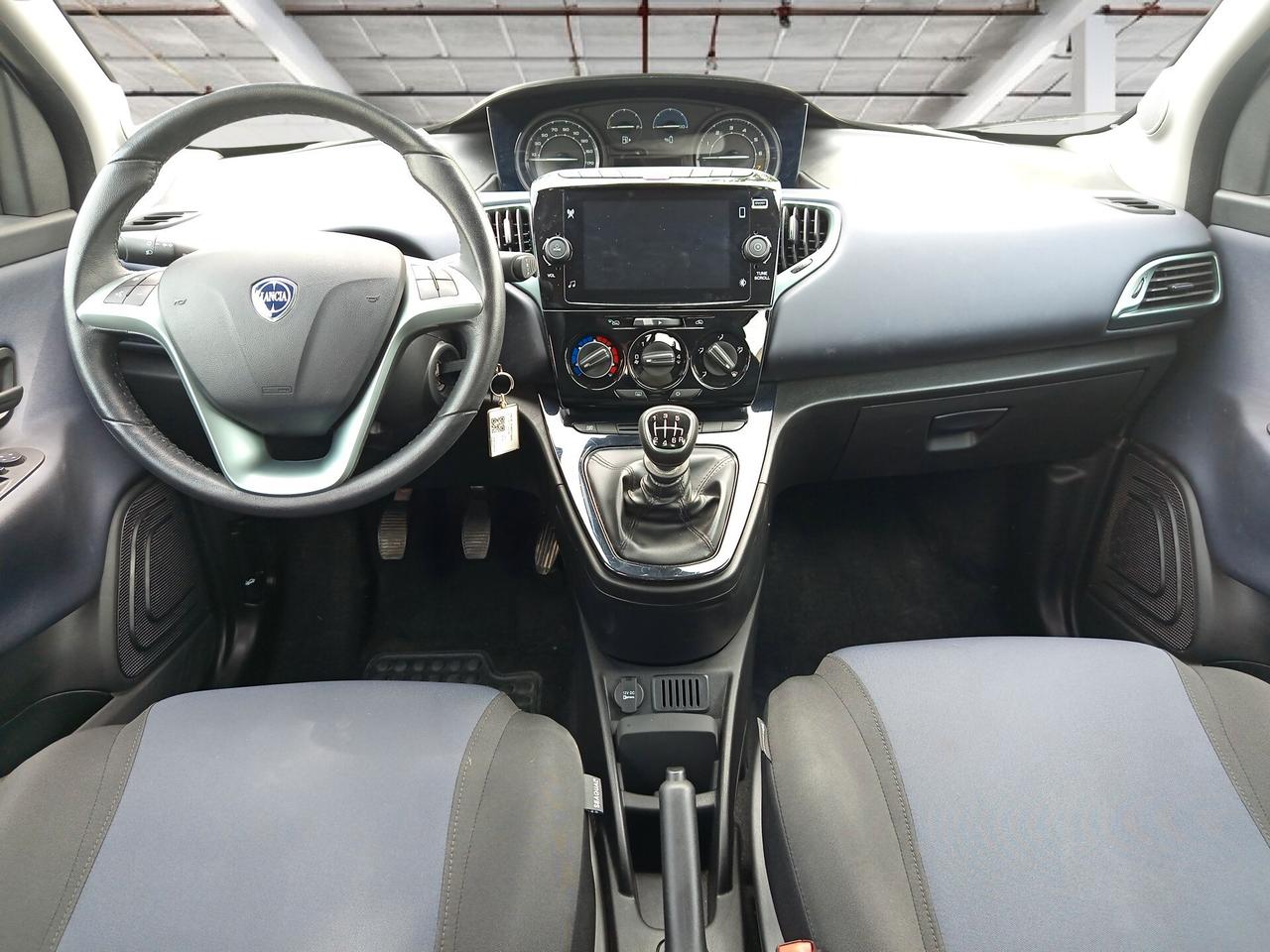Lancia Ypsilon 1.0 FireFly 5 porte S&S Hybrid Gold Plus