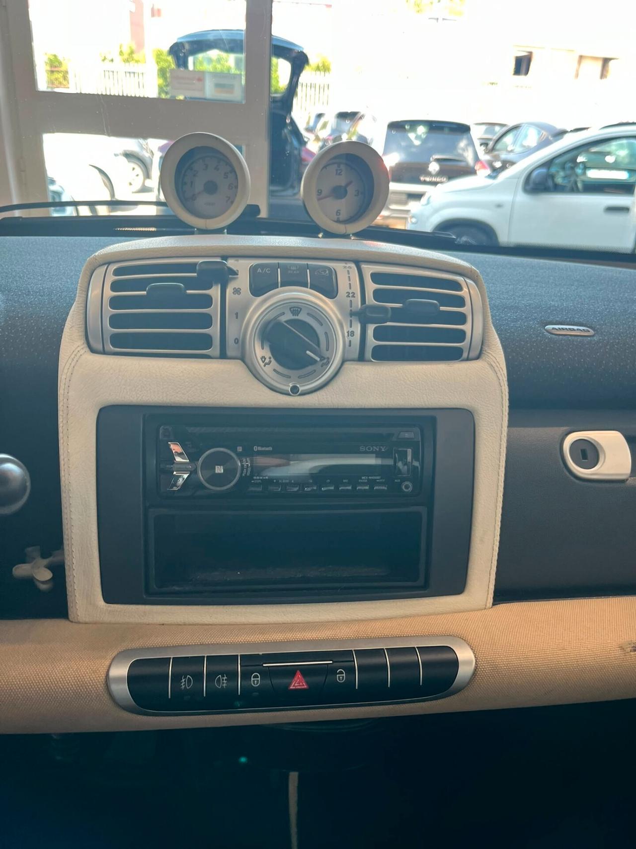 Smart ForTwo 1000 52 kW MHD coupé passion