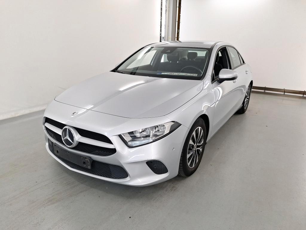 MERCEDES-BENZ A 180D SEDAN 116CV AUTOMATIC BUSINESS SOLUTION ( CRUISE - NAVI PREMIUM - PARK ASSIST - TELECAMERA POST. )