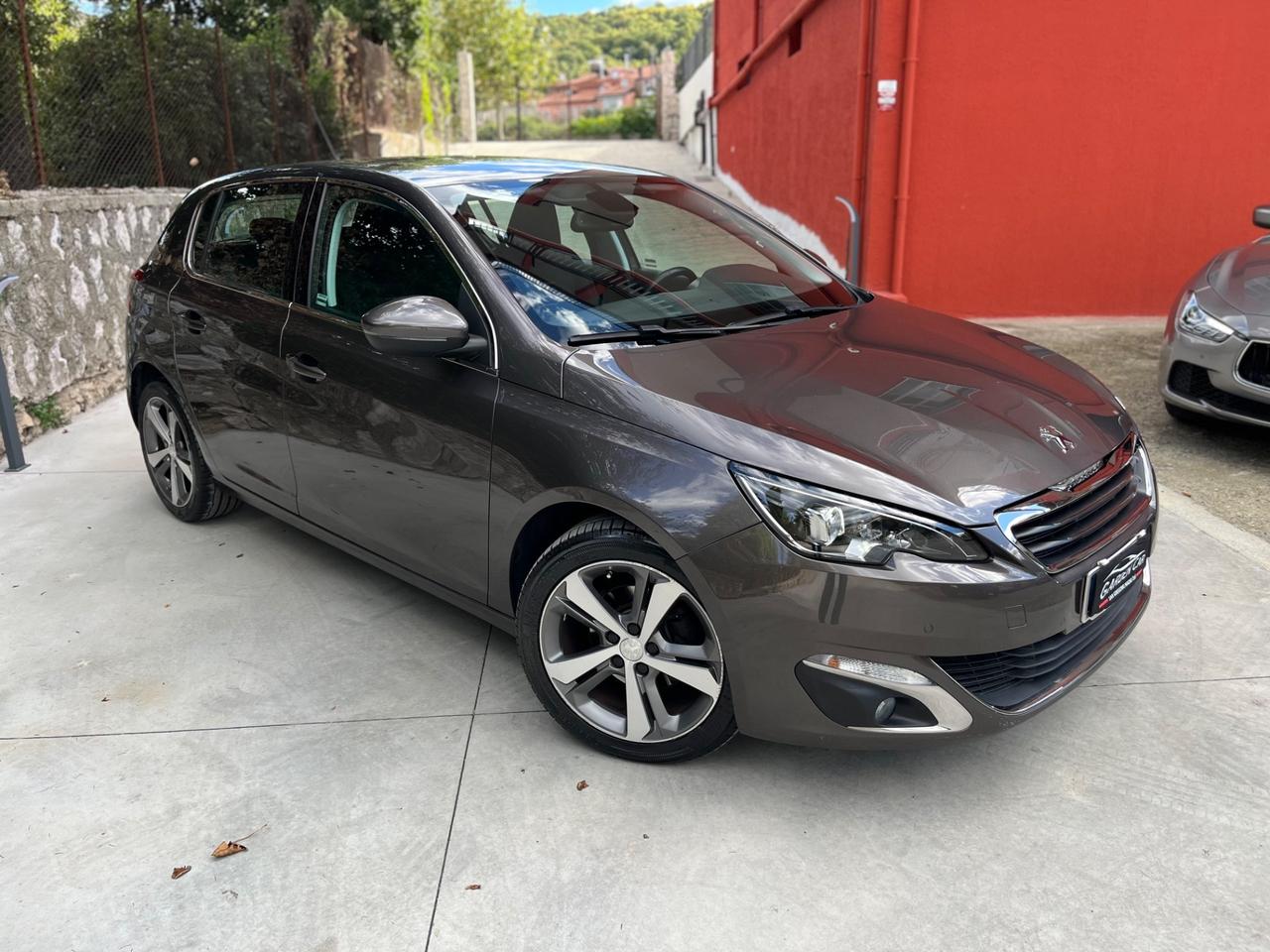 Peugeot 308 1.6 e-HDi 115 CV Stop&Start Allure