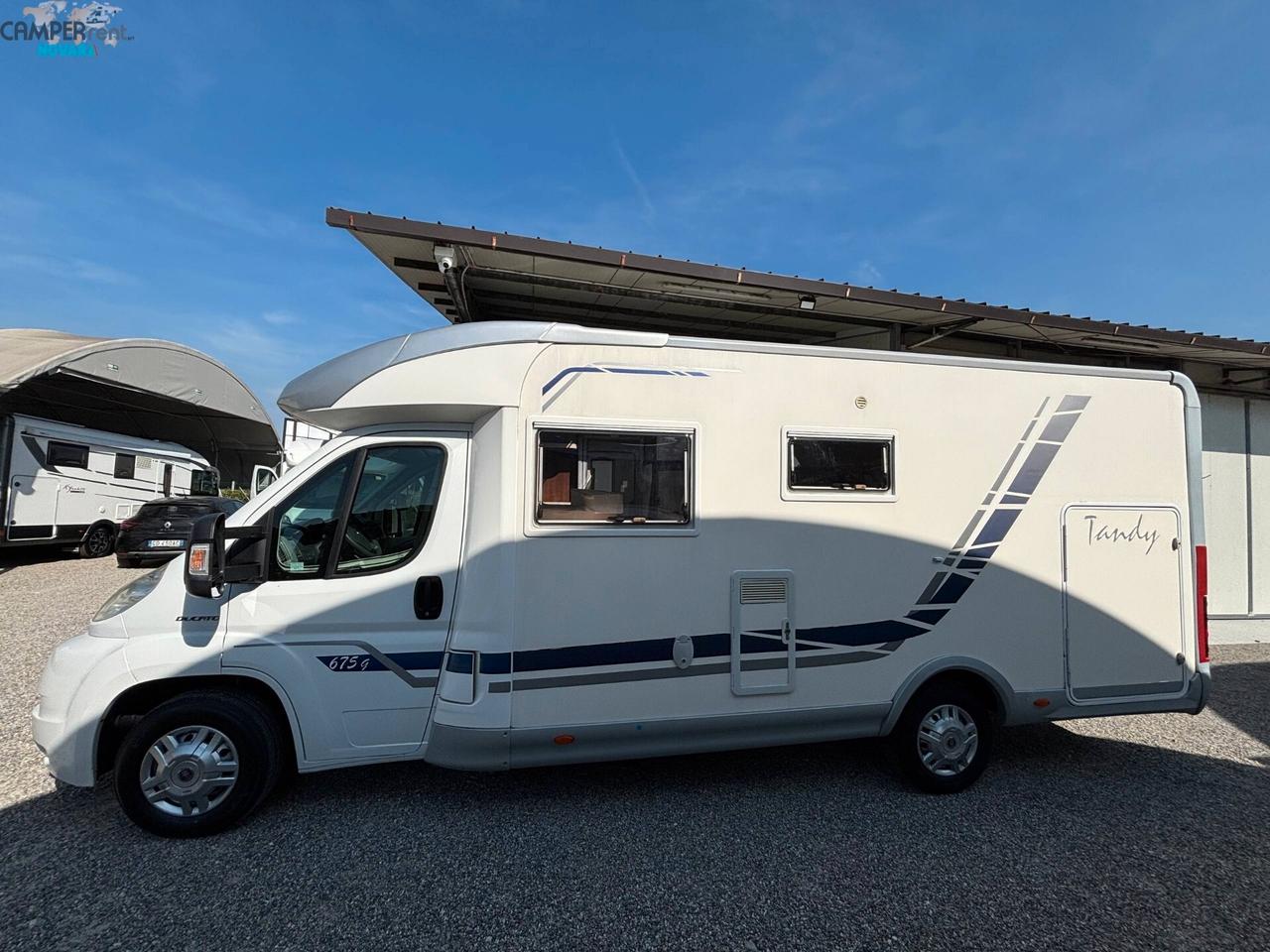 MCLOUIS TANDY 675G - Semintegrale con letto matrimoniale in coda ad altezza variabile