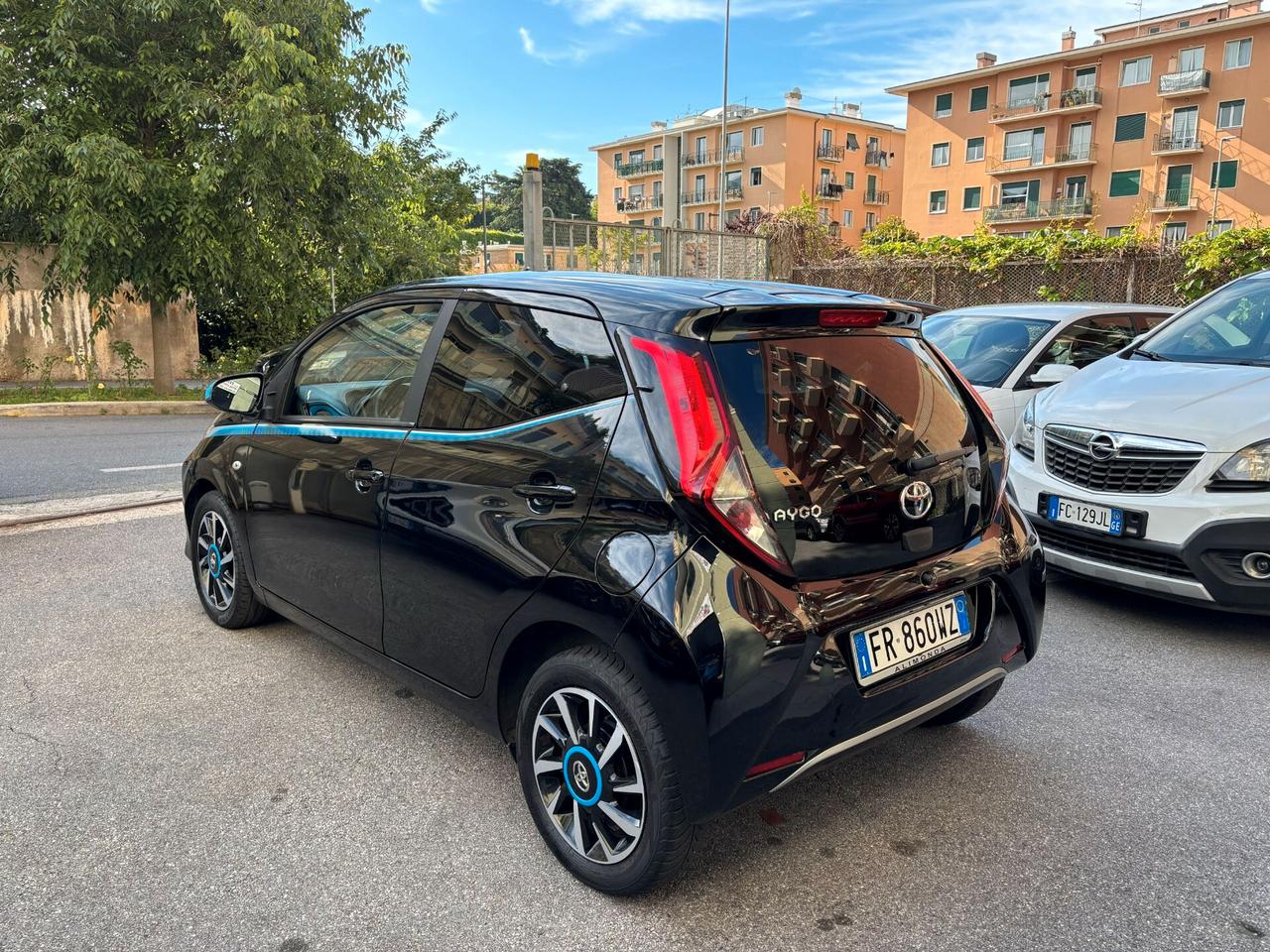 Toyota Aygo 1.0 VVT-i 72 CV 5 porte x-cite PREZZO REALE