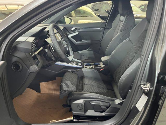 AUDI A3 SPB 35TDI Stronic S line"18 Sline/Matrix NEW MODEL