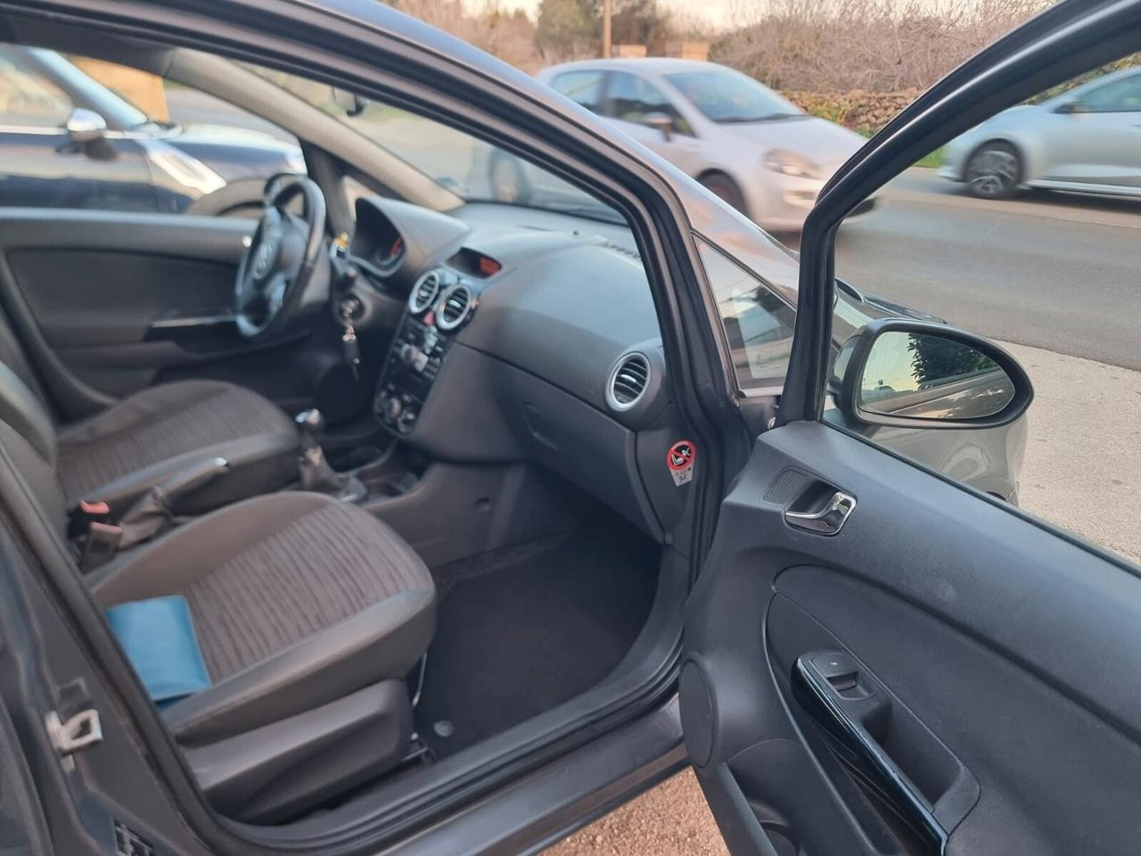 Opel Corsa 1.2 85CV 5 porte GPL-TECH Edition