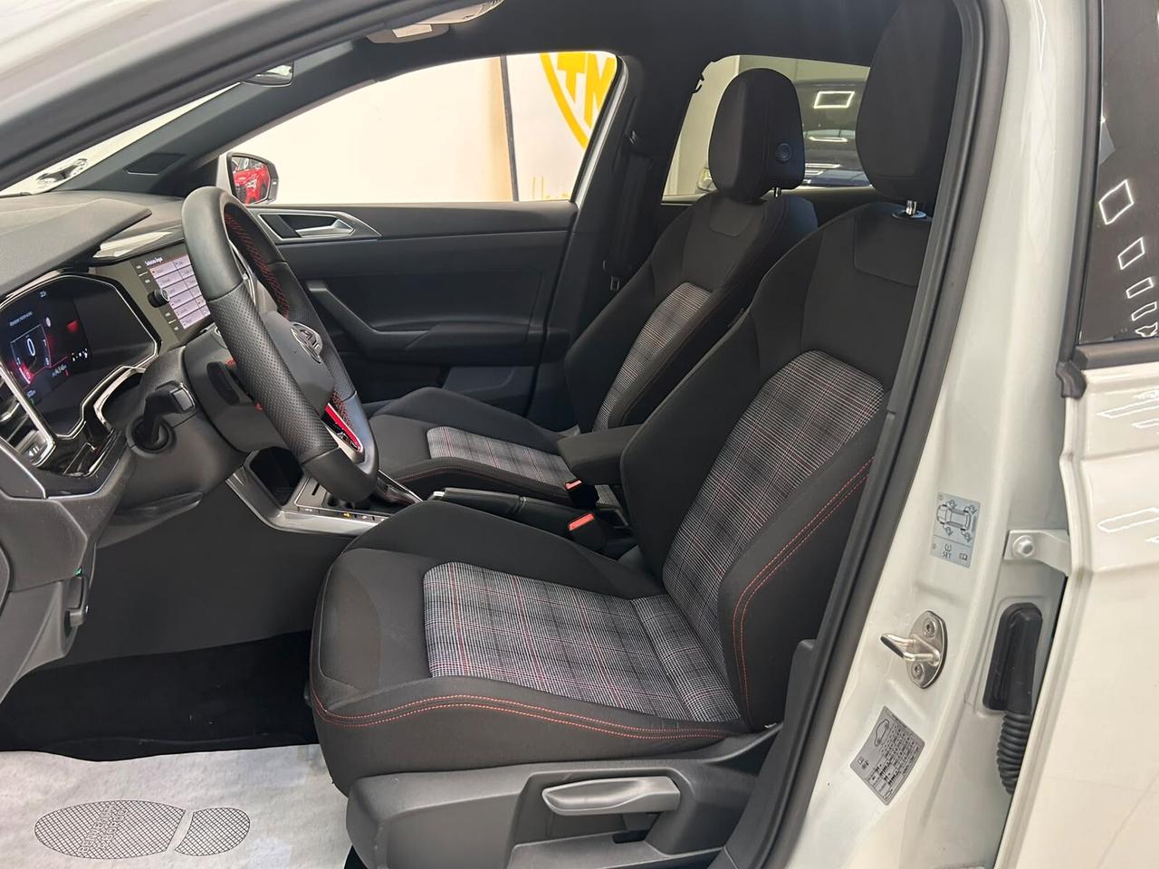 Volkswagen Polo GTI 2.0 tsi dsg * 4 500 KM*