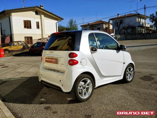 smart forTwo 1000 52 KW MHD Coupé Passion