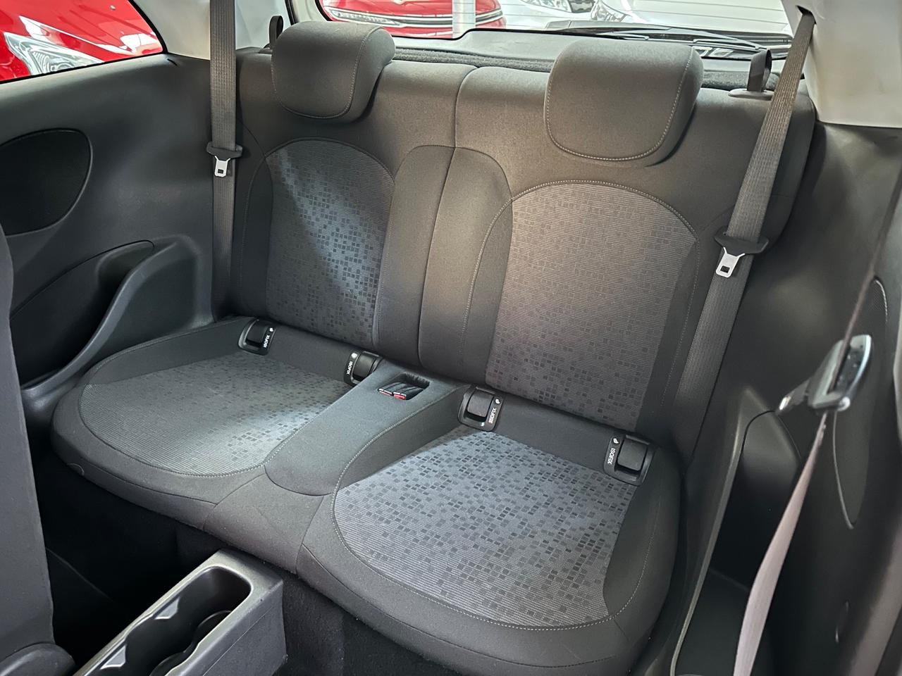 Opel Adam Rocks 1.2 70 CV