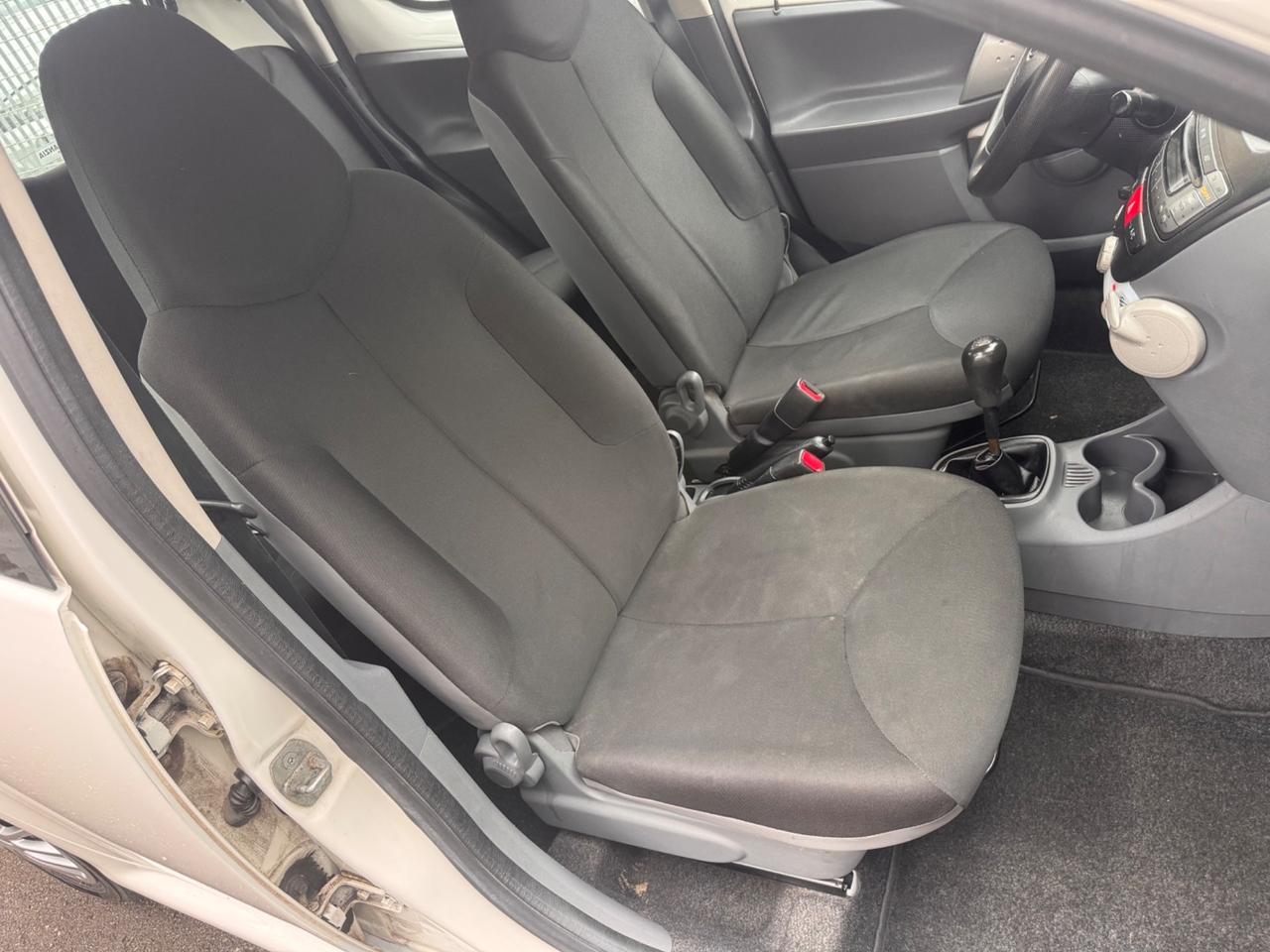 Toyota Aygo 1.0 12V VVT-i 5 porte garanzia 12 mesi