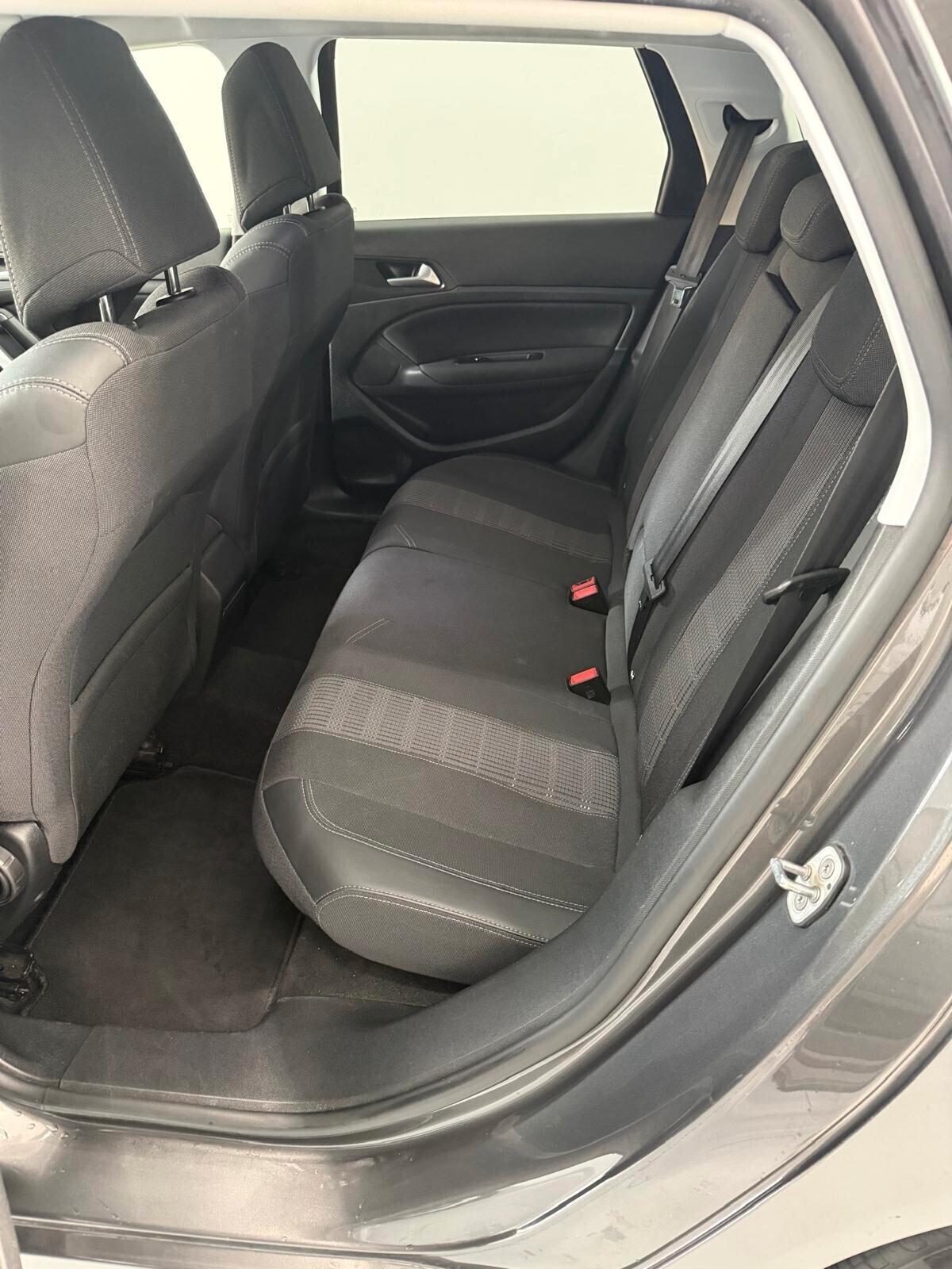 Peugeot 308 BlueHDi 130 S&S SW Allure