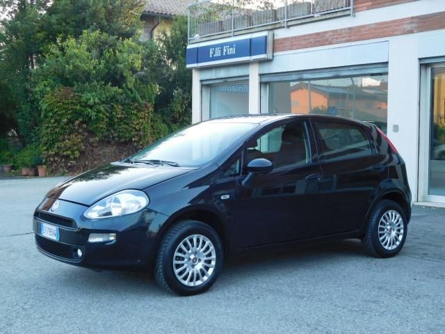 FIAT - Punto - 1.4 8V 5p. Natural Power Young