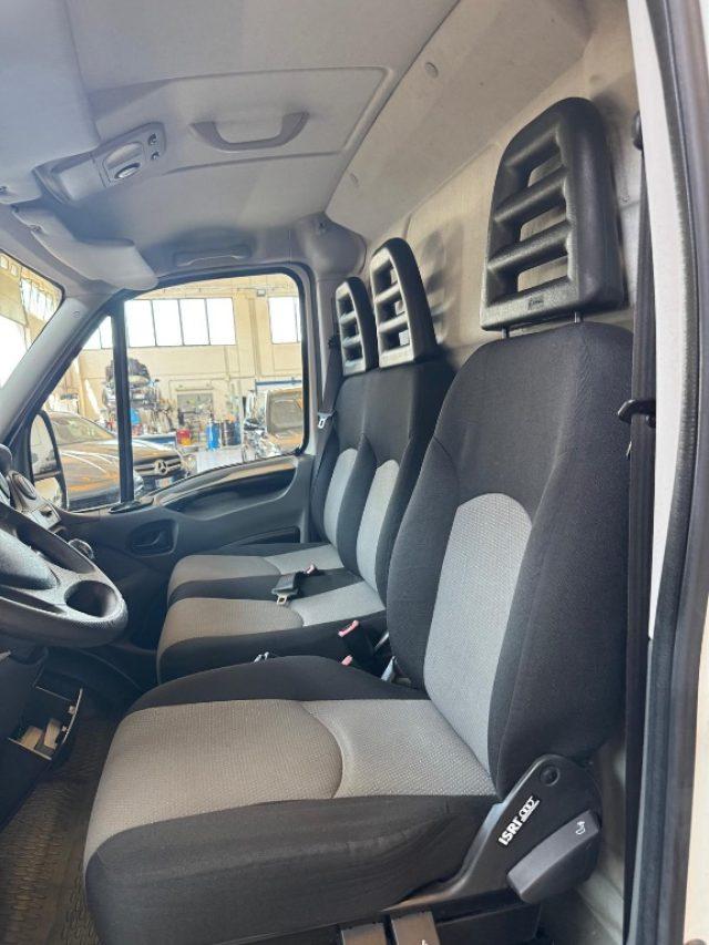 IVECO Daily 33S11V 2.3 /FRIGORIFERO//2027