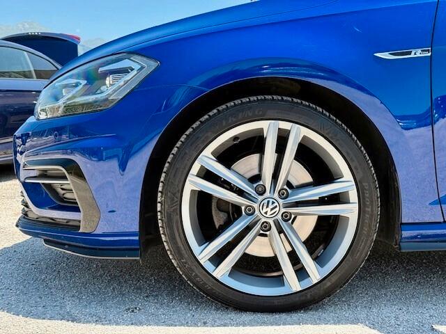 Volkswagen Golf 2.0 TDI DSG 5p. R-Line