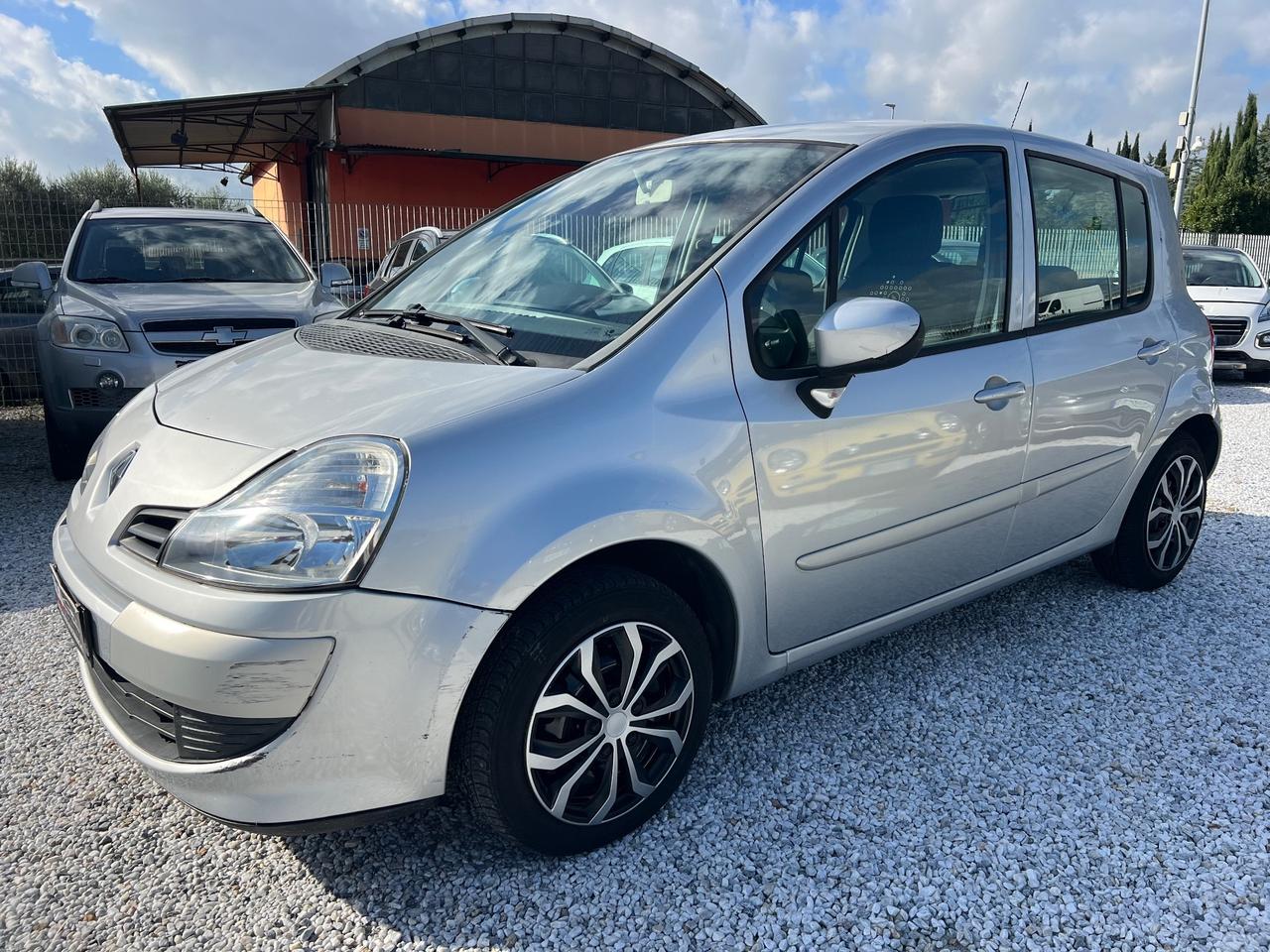 Renault Modus Grand 1.2 16V Live