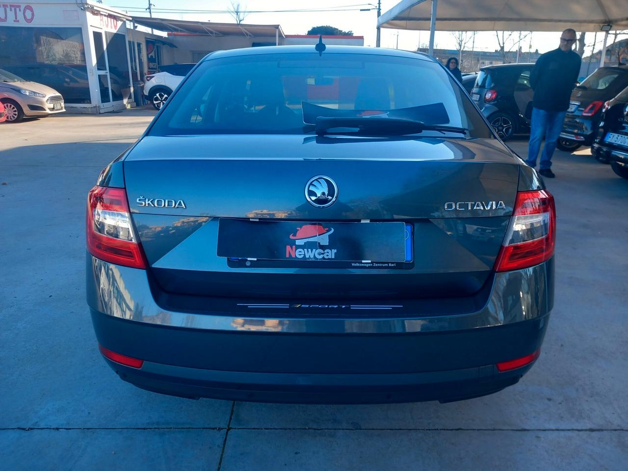 Skoda Octavia 1.6 TDI CR 115 CV DSG Style