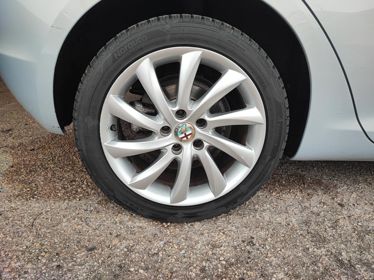 Alfa Romeo Giulietta 1.6 JTDm-2 105 CV Distinctive