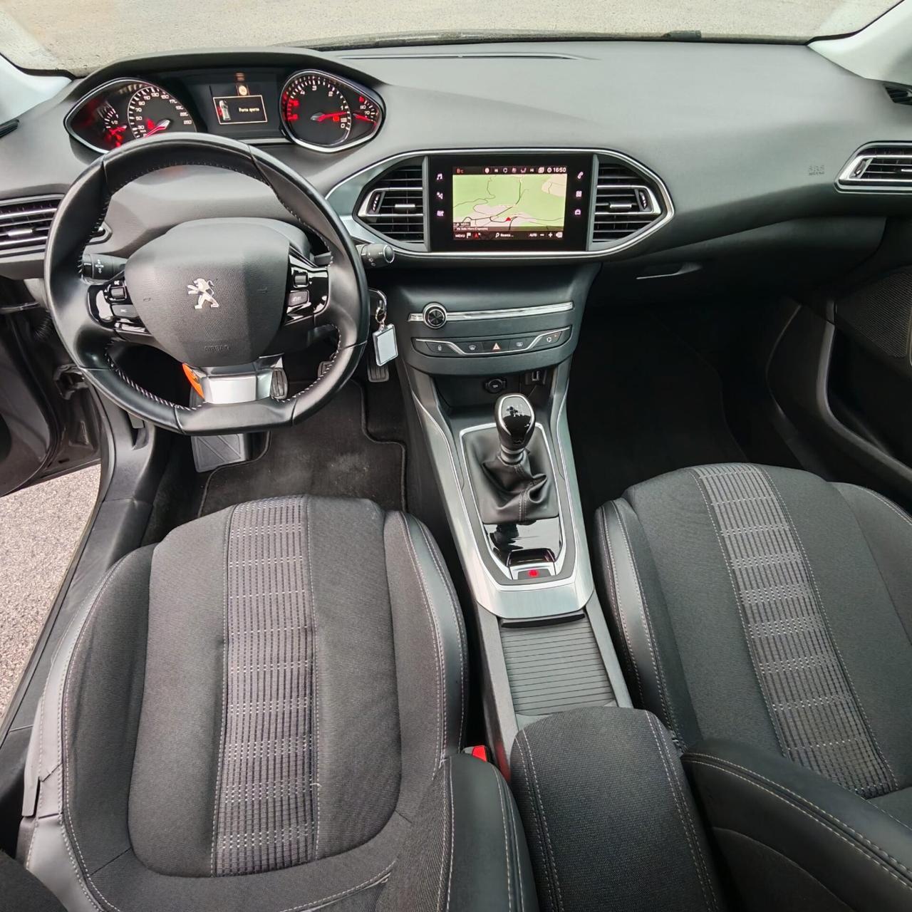 Peugeot 308 130 S&S SW Allure