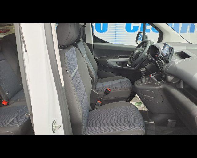 FIAT Doblo Passo Corto 1.5 d 100cv VERSIONE VETTURA