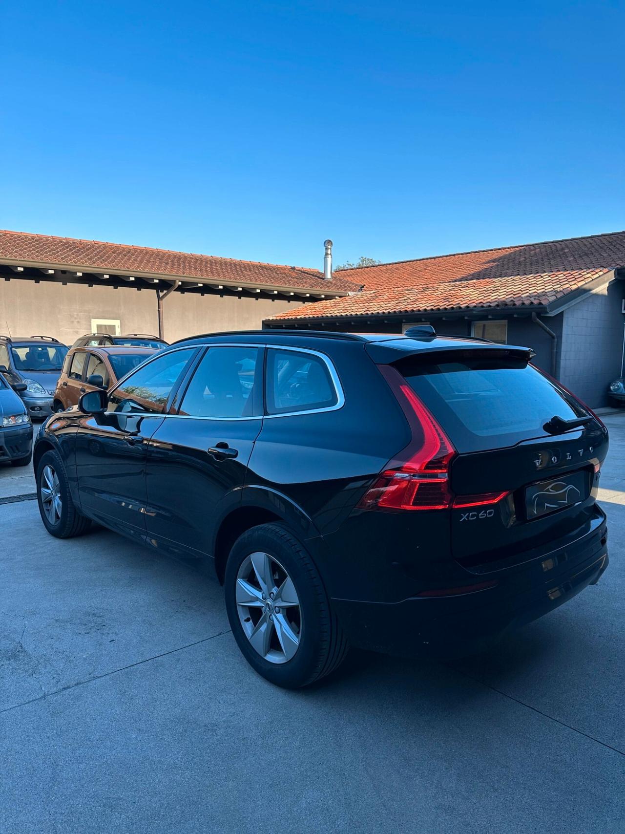 Volvo XC 60 XC60 B4 (d) AWD automatico Core GRANDINATA