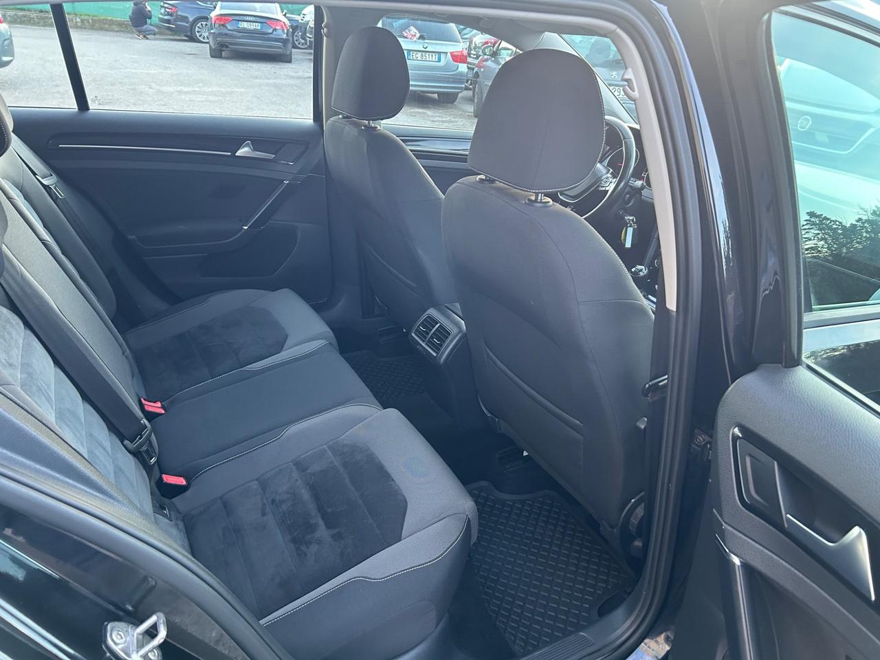 Volkswagen Golf 2.0 TDI 5p. Highline BlueMotion Technology