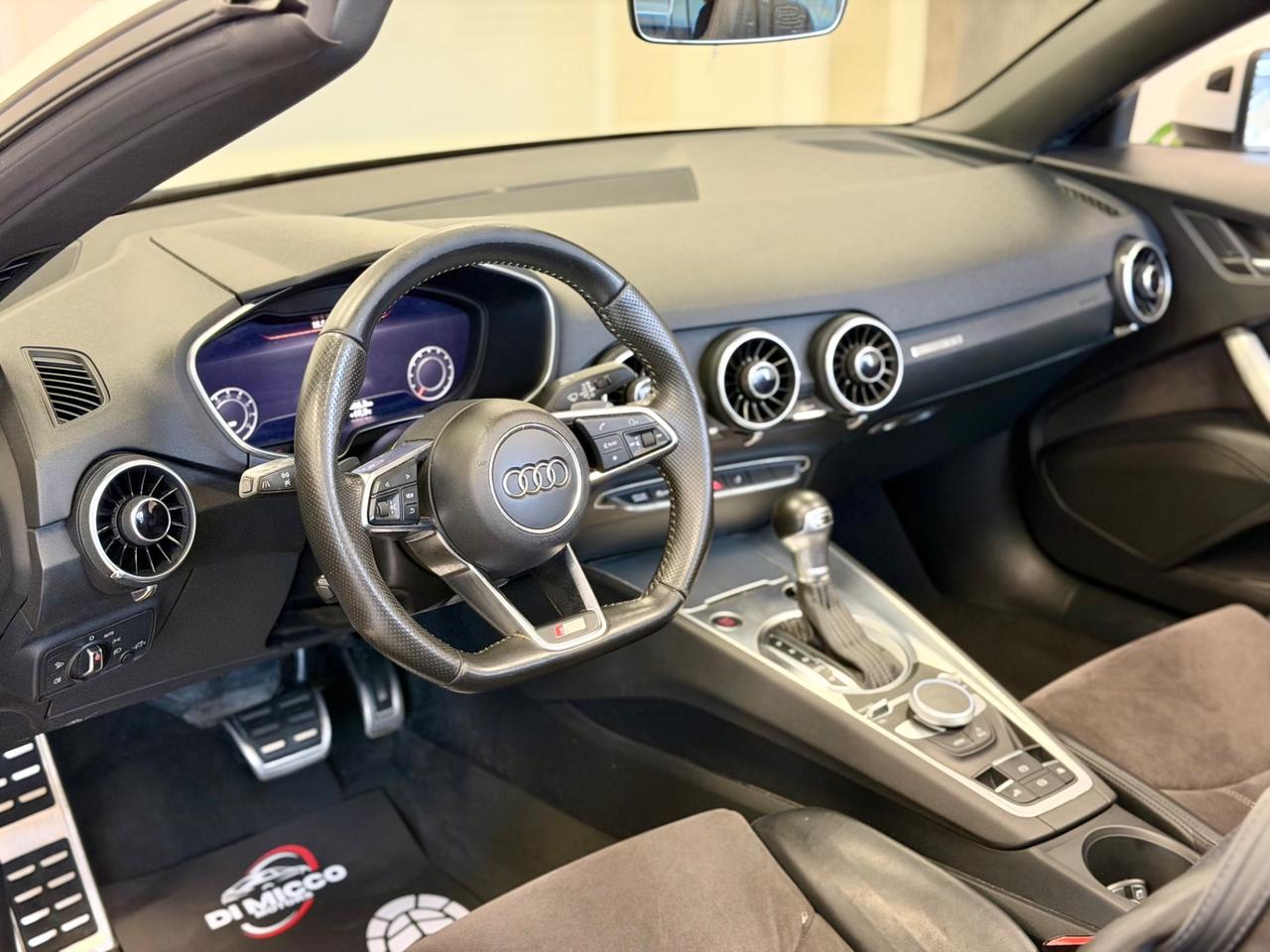 Audi TT Roadster 2.0 TFSI quattro S tronic line