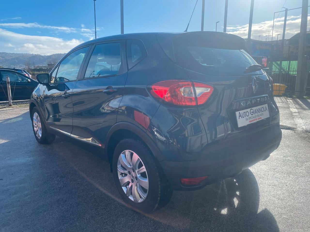 Renault Captur 1.5 dCi 8V 90 CV Condizioni Eccellenti Leggi