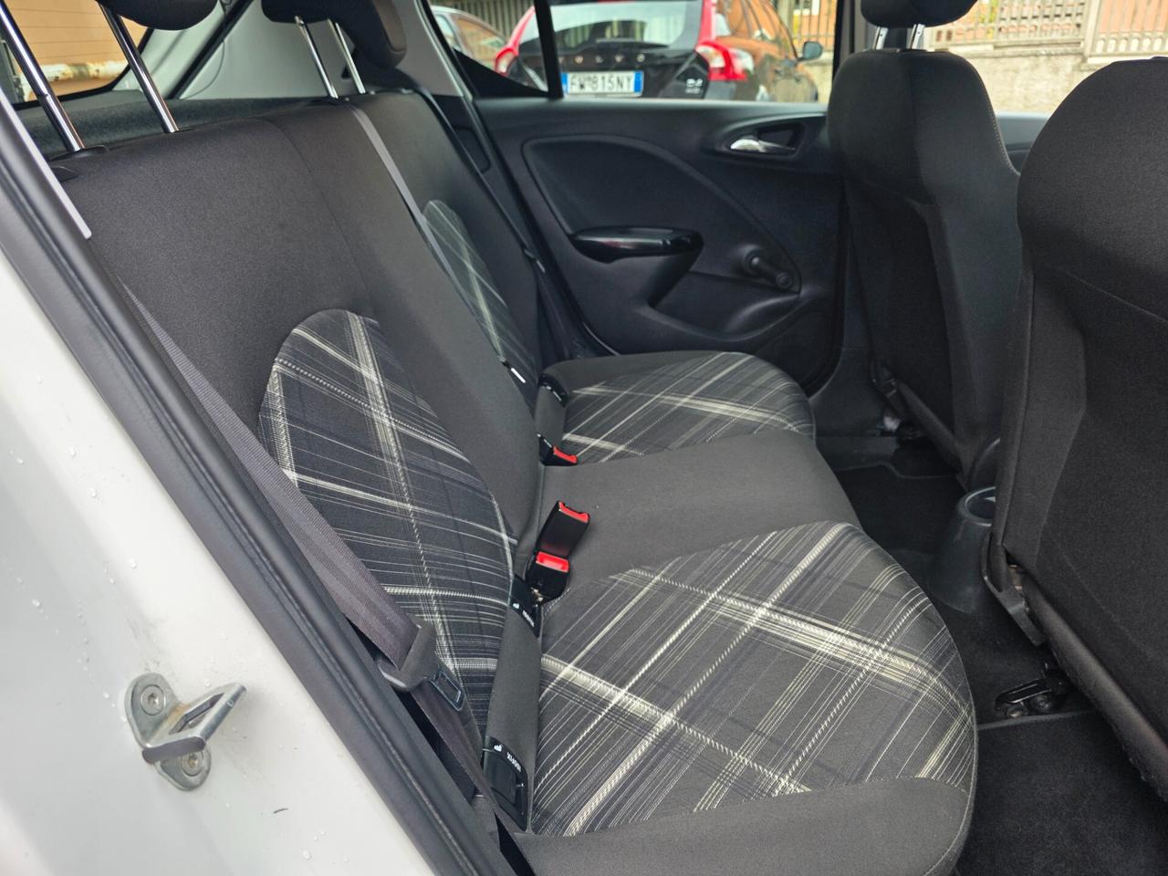 Opel Corsa 1.2 Coupé b-Color