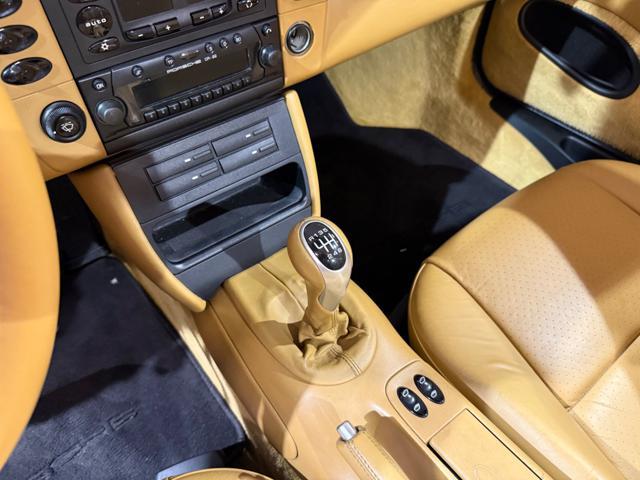 PORSCHE 911 Carrera 4 Cabriolet-Manuale-Service book