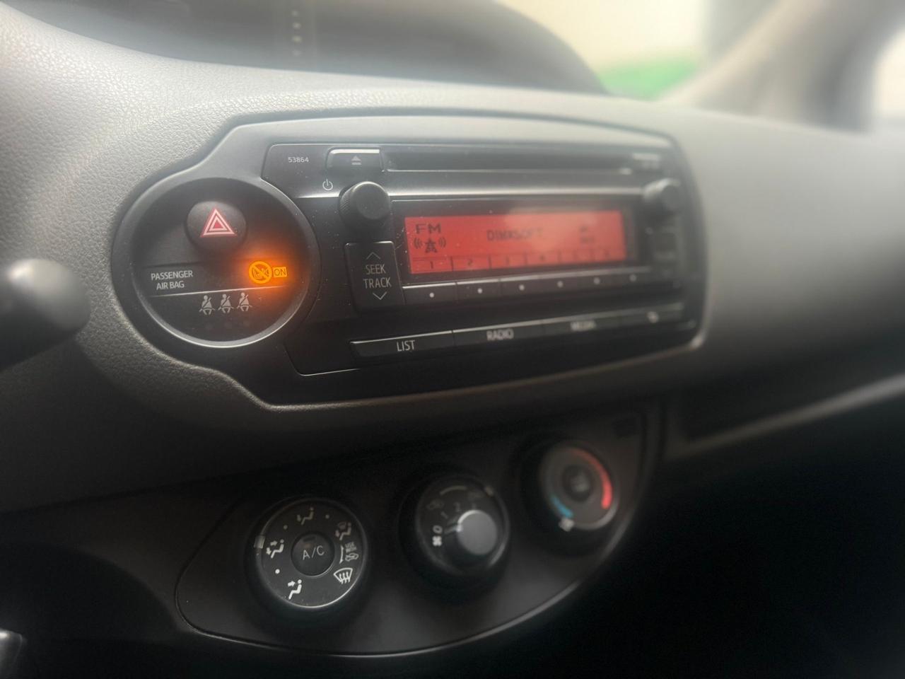 Toyota Yaris 1.0 5 porte Lounge
