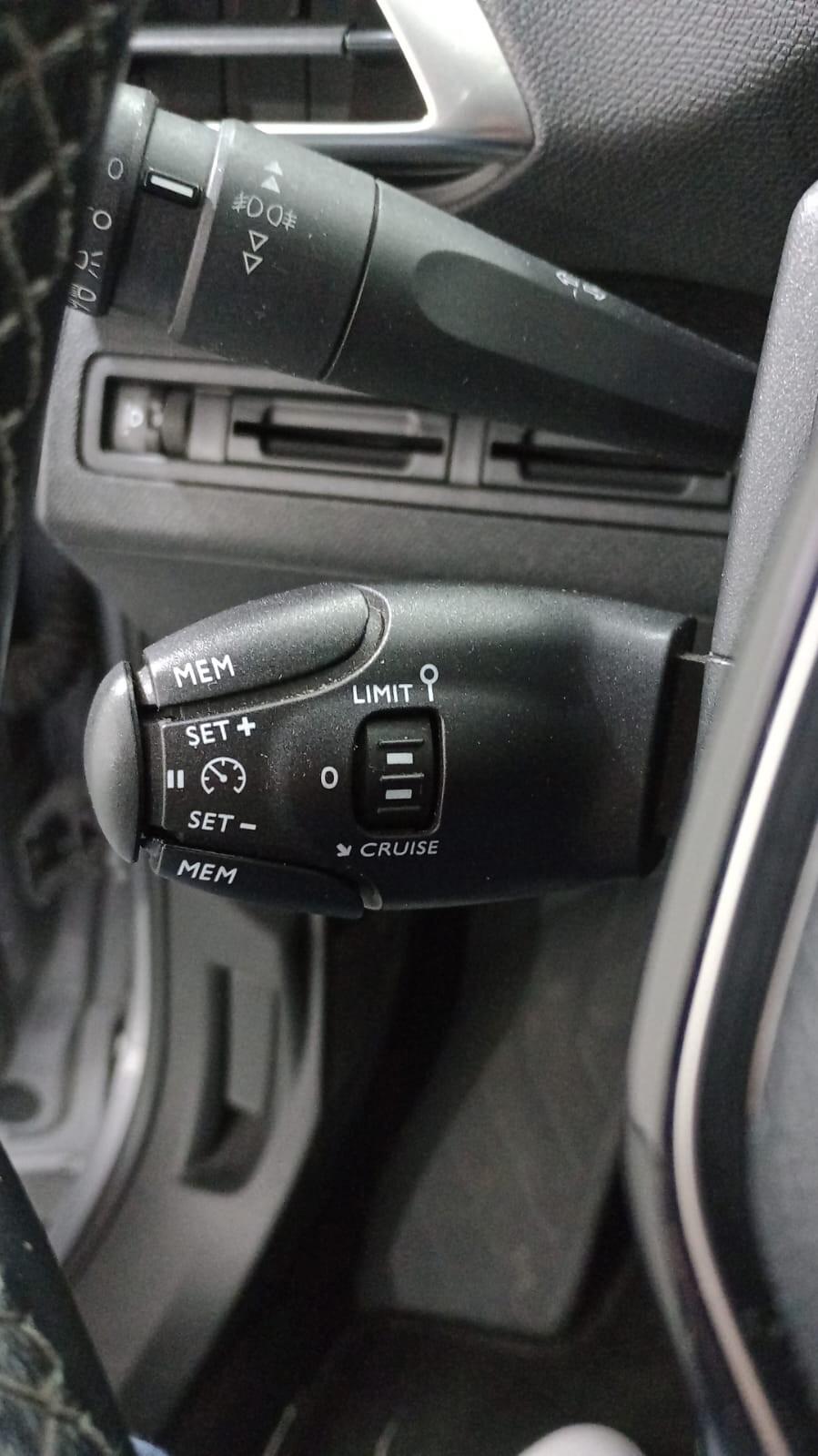 Peugeot 3008 BlueHDi 120 S&S Business