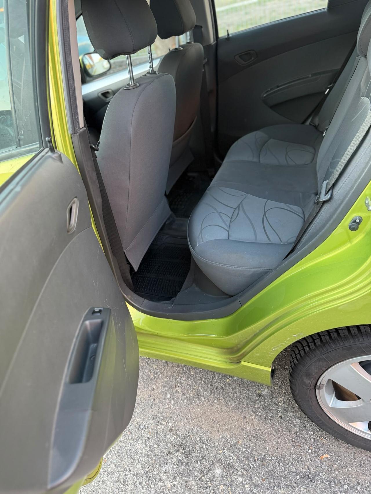 Chevrolet Spark 1.2 LT