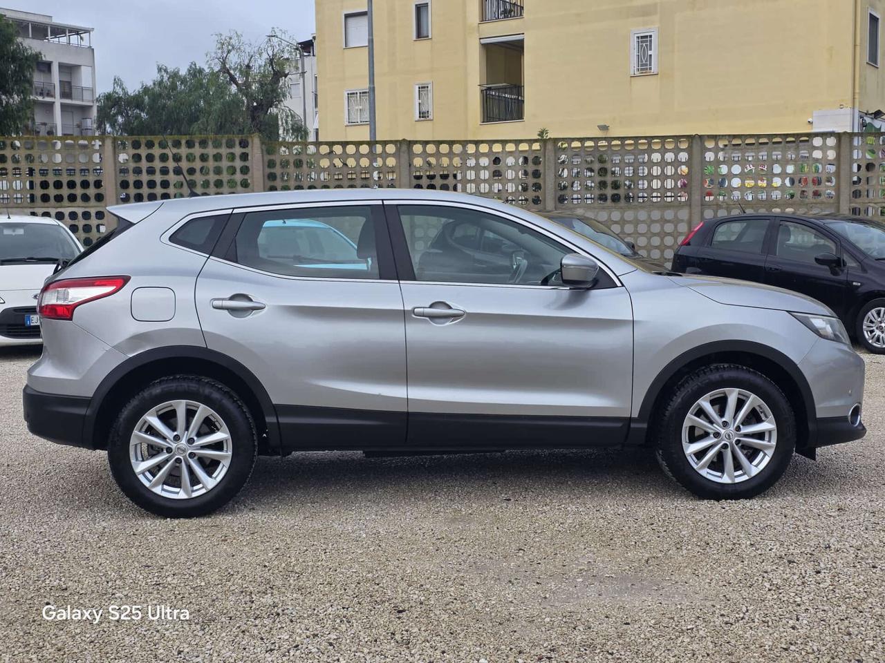 Nissan Qashqai 1.5 dCi DPF Tekna 2014