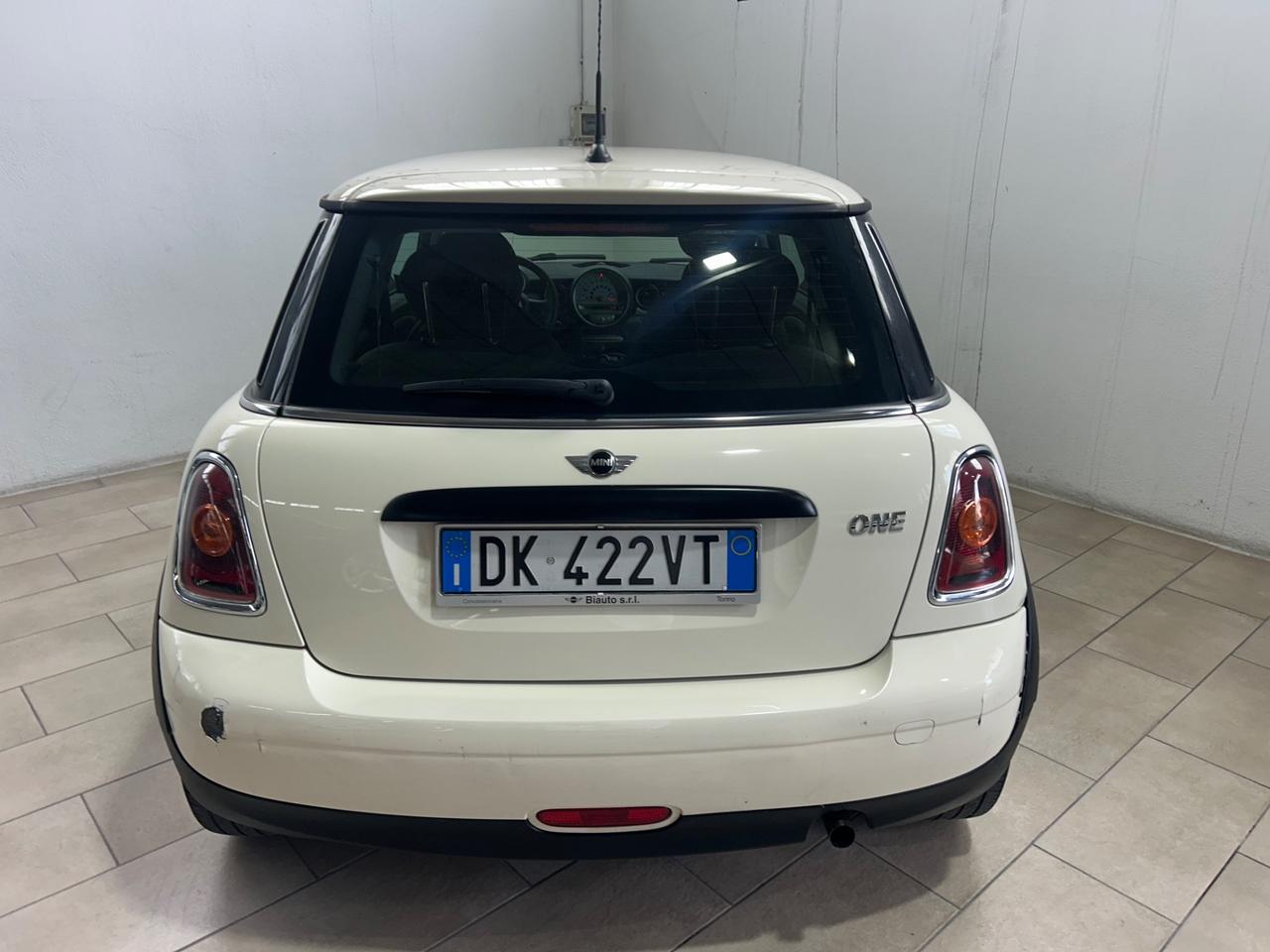 Mini 1.4 16V One Chili