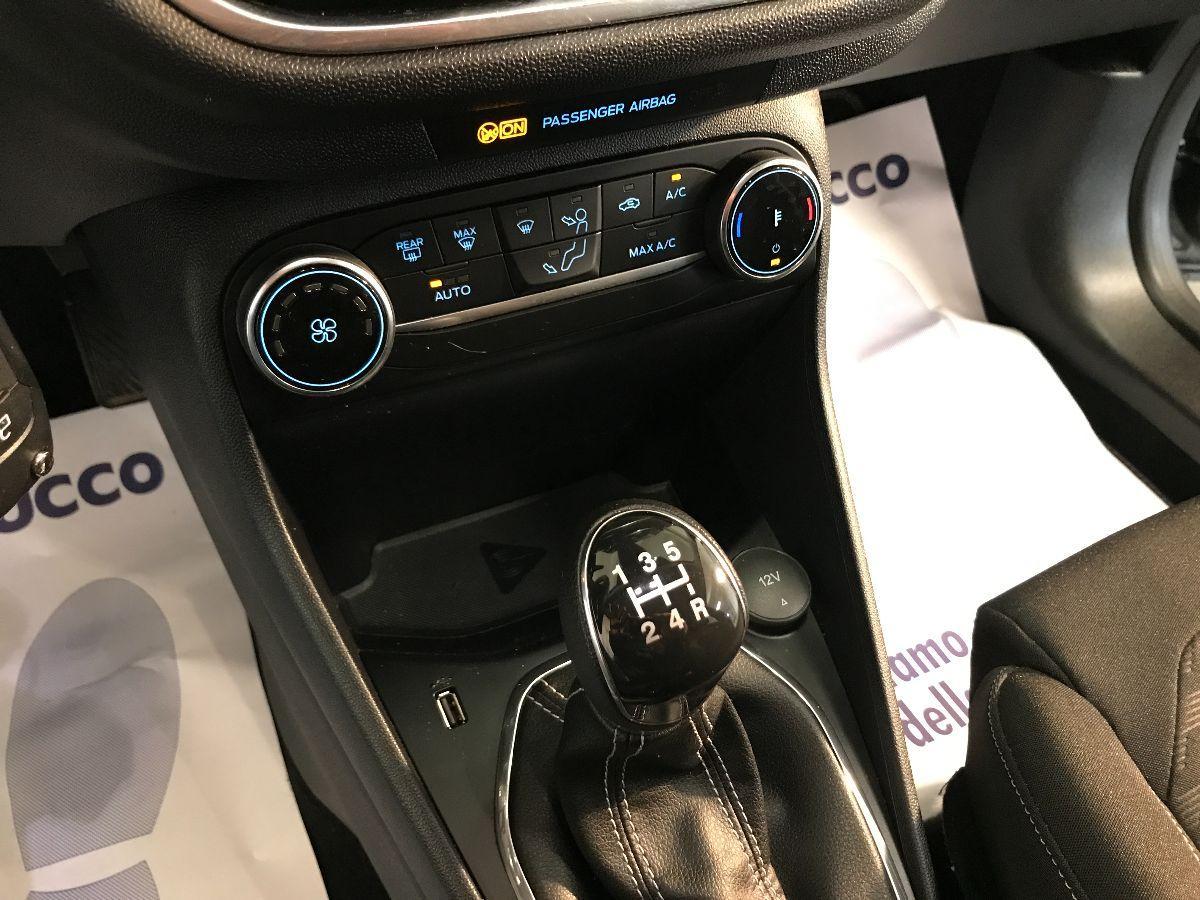 FORD Fiesta 1.1 75 CV GPL 5p. Titanium