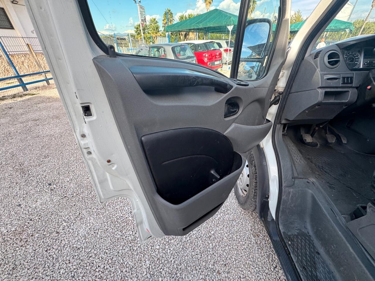 Iveco daily 35/S E4 passo medio tetto alto coibendazione ADR 2010