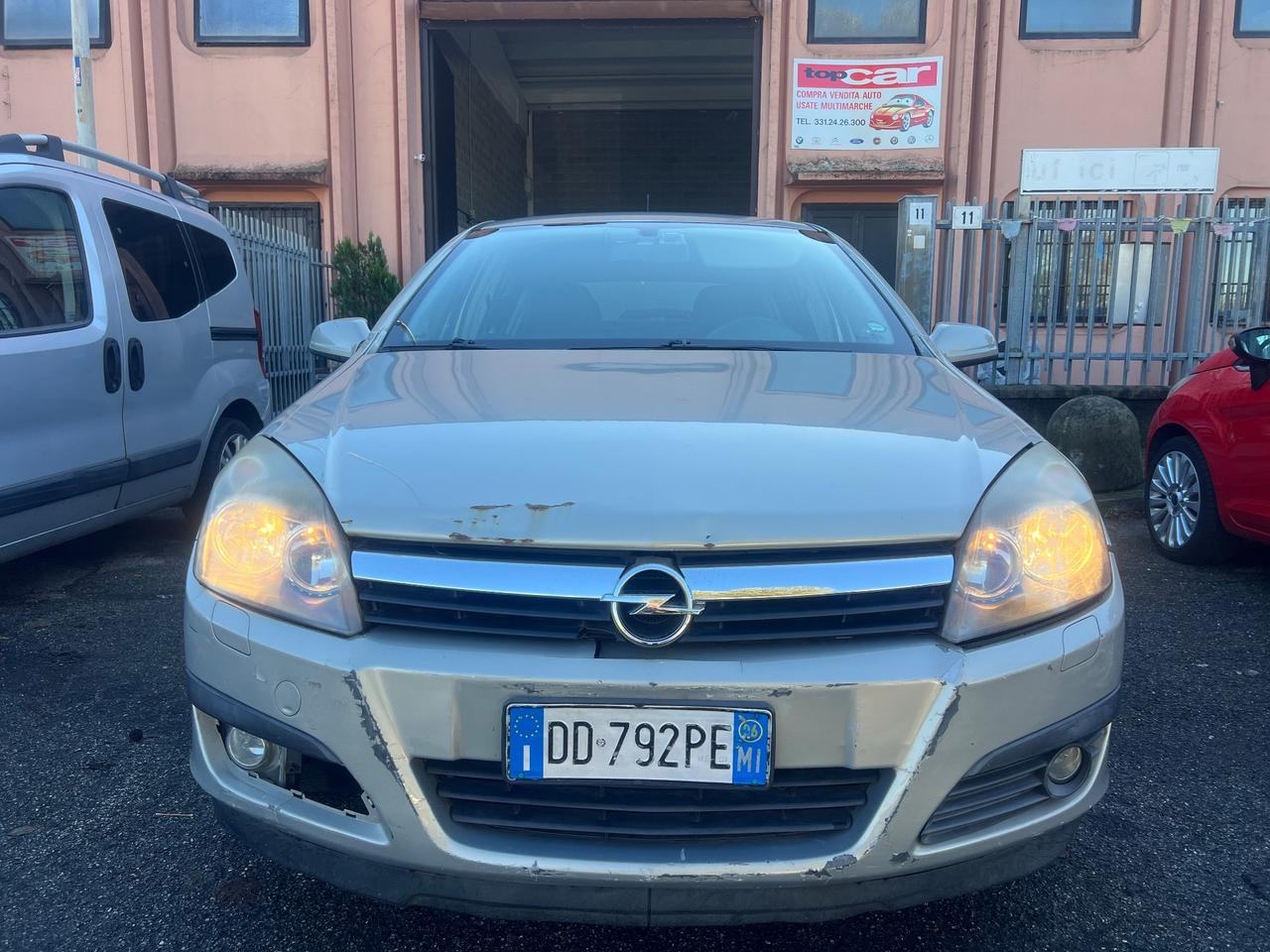 Opel Astra 1.6 16V Twinport 5 porte Cosmo