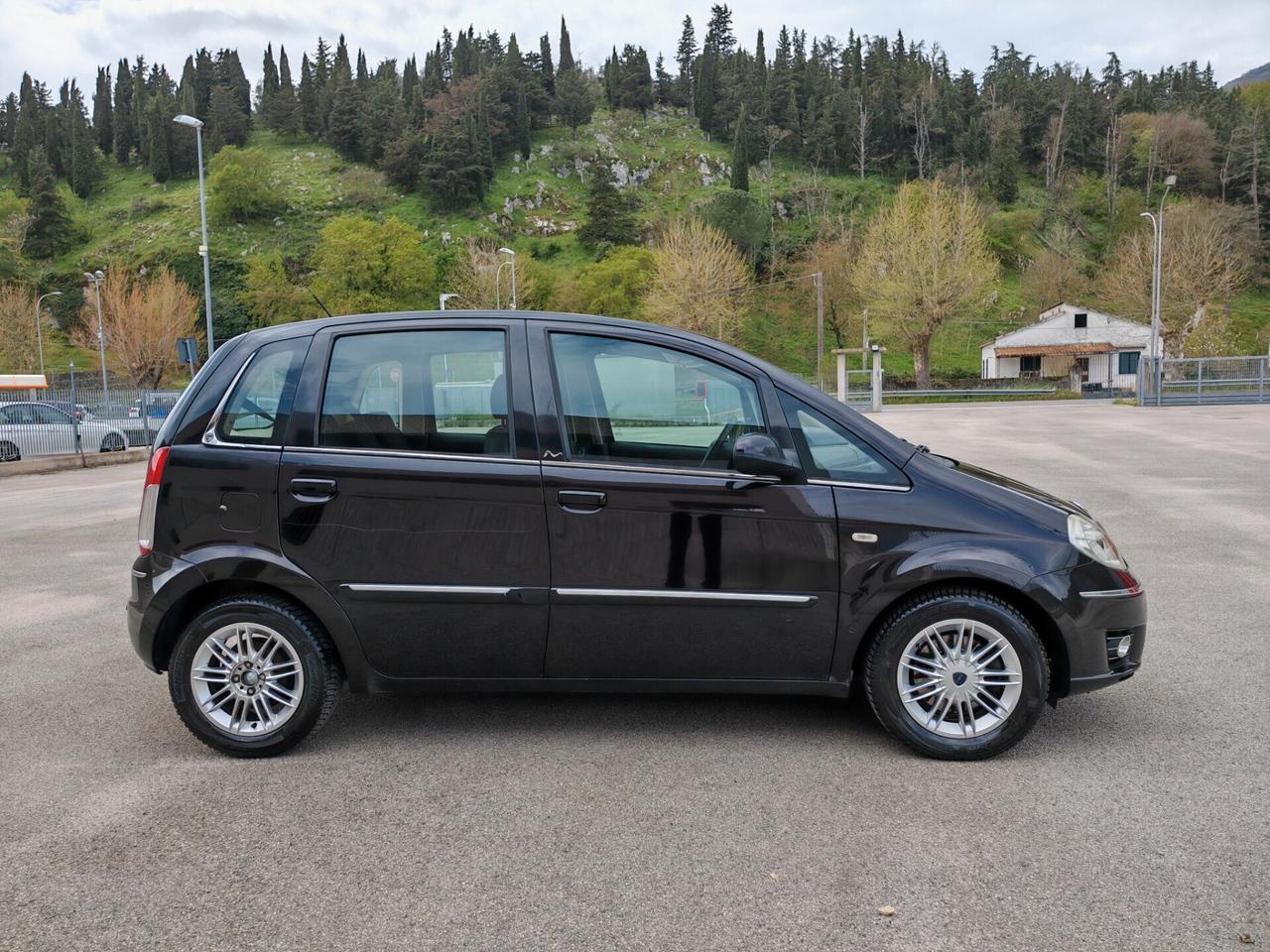 Lancia MUSA 1.3 Mjt 95 CV Platinum