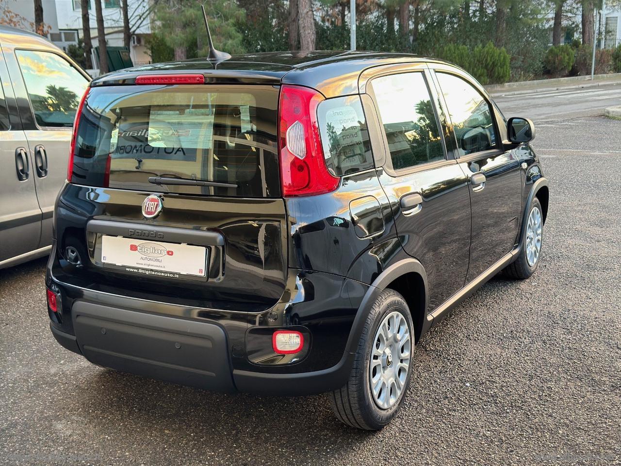 FIAT Panda 1.0 FireFly S&S Hybrid PACK CITY