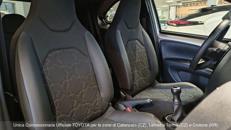 Toyota Aygo X 1.0 VVT-i 72 CV 5 porte Lounge
