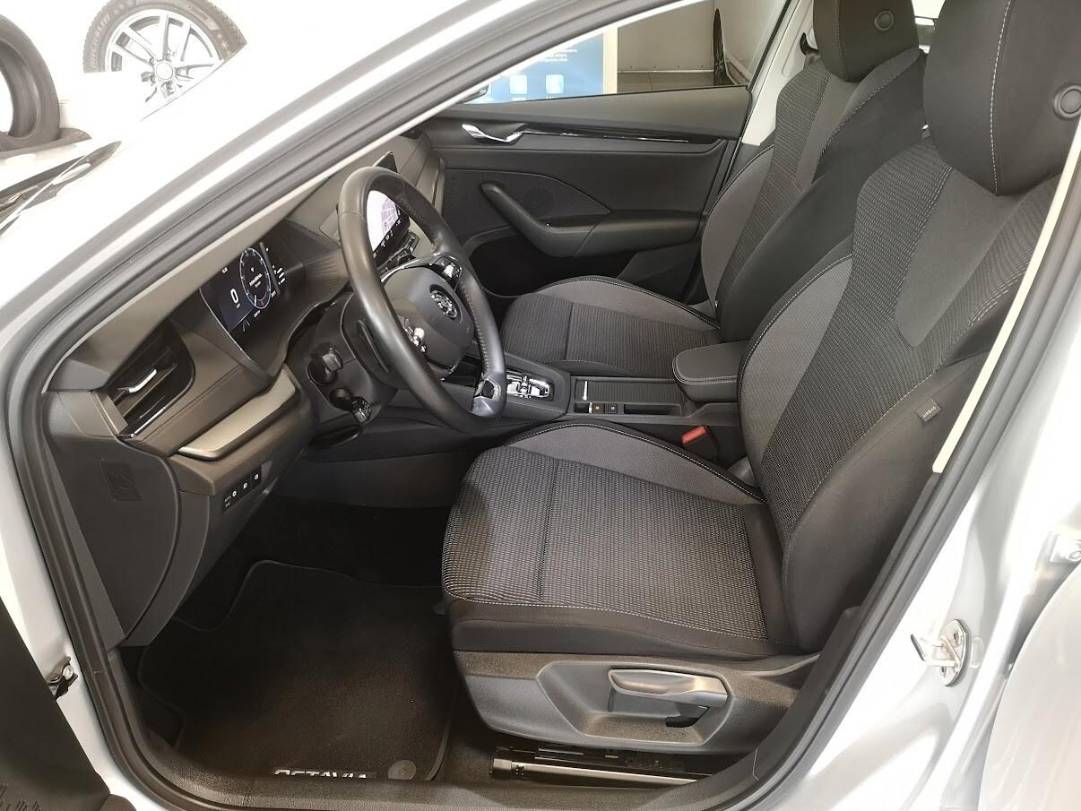 Skoda Octavia 2.0 TDI EVO SCR DSG Wagon Ambition
