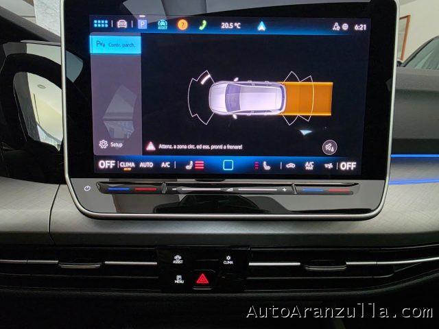VOLKSWAGEN Golf NEW 8.5 2.0 TDI 115CV Life Tetto Panoramico