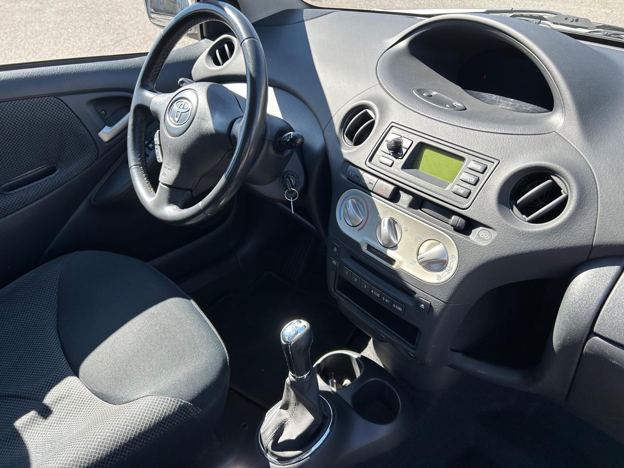 Toyota Yaris 1.3i 16V 5P FRIZIONE NUOVA