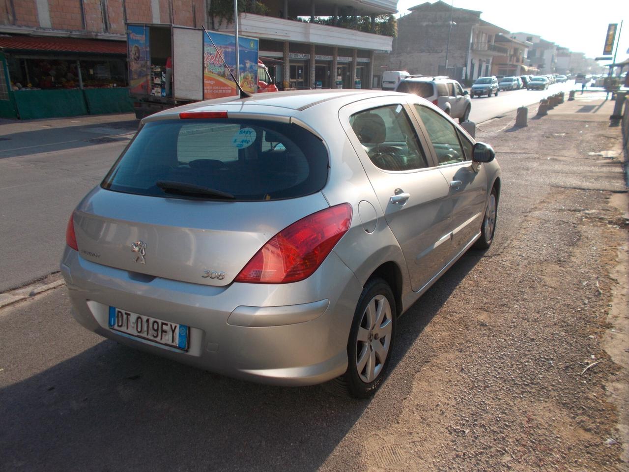 Peugeot 308 1.6 HDi 90CV 5p. Tecno