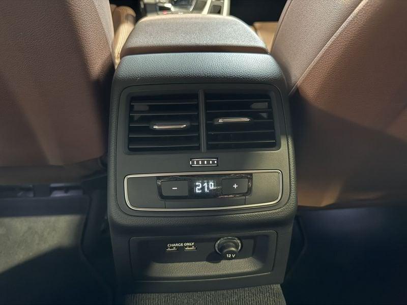 Audi A5 A5 40 TFSI quattro S tronic S line edition