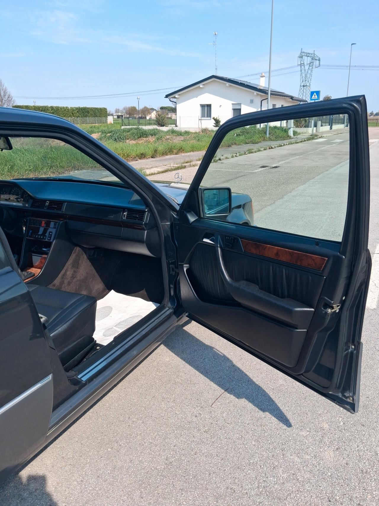 Mercedes-benz 300 E-24 Sportline