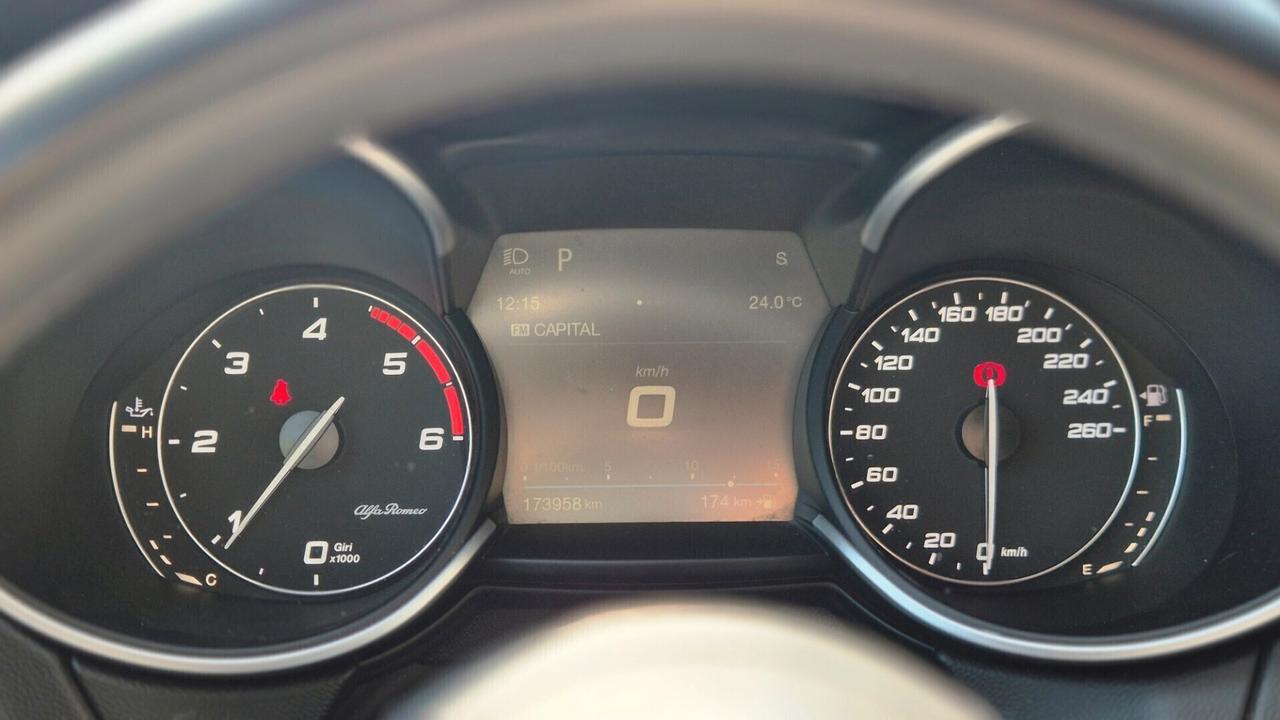Alfa Romeo Stelvio 2.2 Turbodiesel 210 CV Q4 Veloce